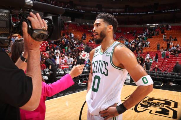 热身赛中 热身赛中